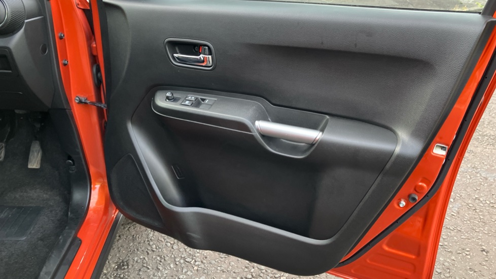 Suzuki Ignis 1.2 Dualjet 12V Hybrid SZ-T 5dr Petrol Hatchback - Image 30