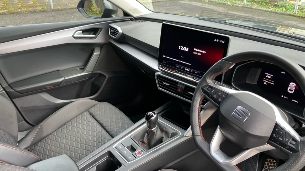 SEAT Leon 1.5 TSI 115 FR 5dr [DAP] Petrol Estate - Image 14