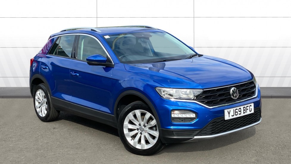 Volkswagen T-Roc 1.5 TSI EVO SE 5dr Petrol Hatchback - Image 1