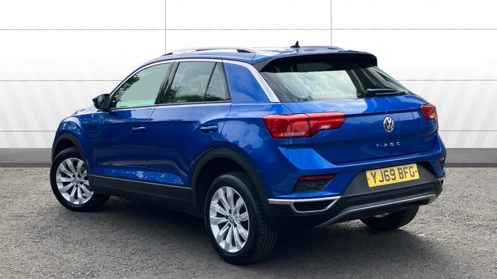 Volkswagen T-Roc 1.5 TSI EVO SE 5dr Petrol Hatchback - Image 2