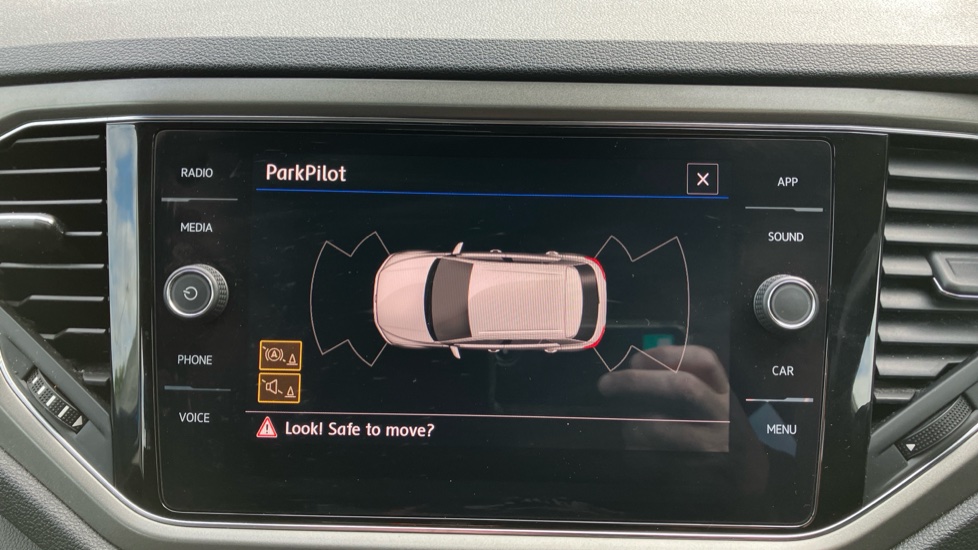 Volkswagen T-Roc 1.5 TSI EVO SE 5dr Petrol Hatchback - Image 42