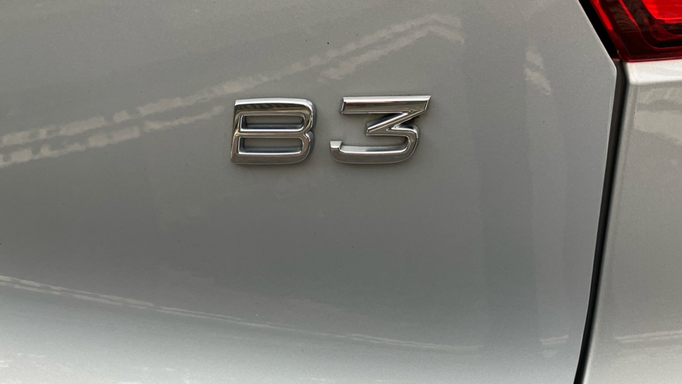 Volvo XC40 2.0 B3P Core 5dr Auto Petrol Estate - Image 26