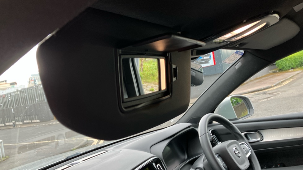 Volvo XC40 2.0 B3P Core 5dr Auto Petrol Estate - Image 41