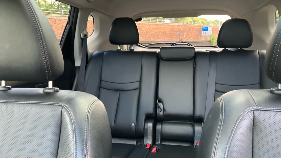 Nissan X-Trail 1.6 dCi Tekna 5dr Xtronic Diesel Station Wagon - Image 15