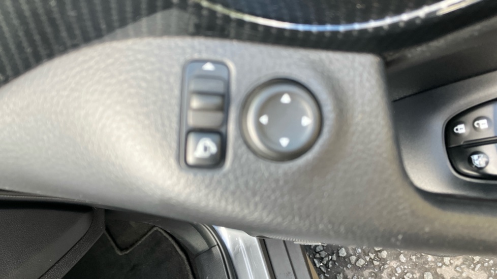 Nissan X-Trail 1.6 dCi Tekna 5dr Xtronic Diesel Station Wagon - Image 29