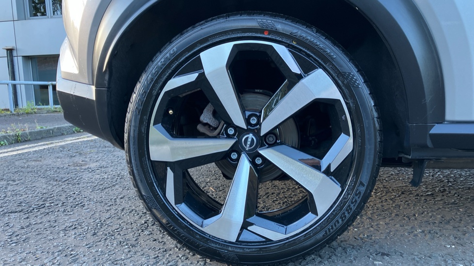 Nissan Juke 1.6 Hybrid Tekna 5dr Auto Hybrid Hatchback - Image 7