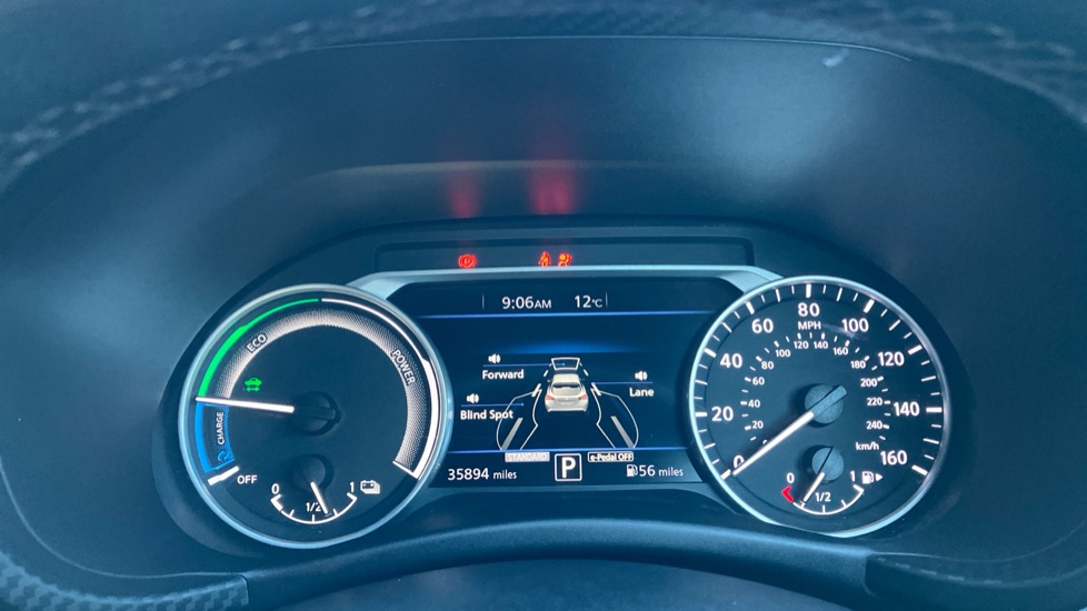 Nissan Juke 1.6 Hybrid Tekna 5dr Auto Hybrid Hatchback - Image 18