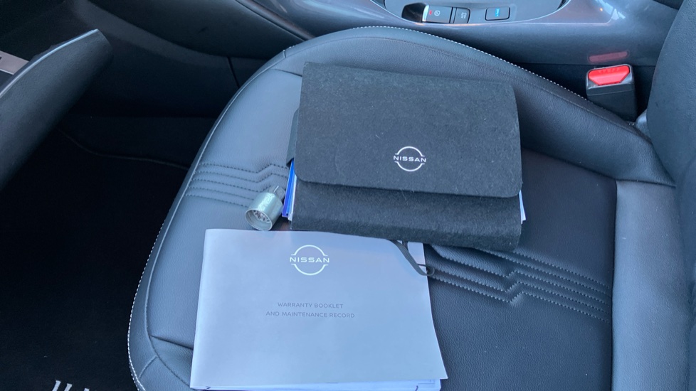 Nissan Juke 1.6 Hybrid Tekna 5dr Auto Hybrid Hatchback - Image 19