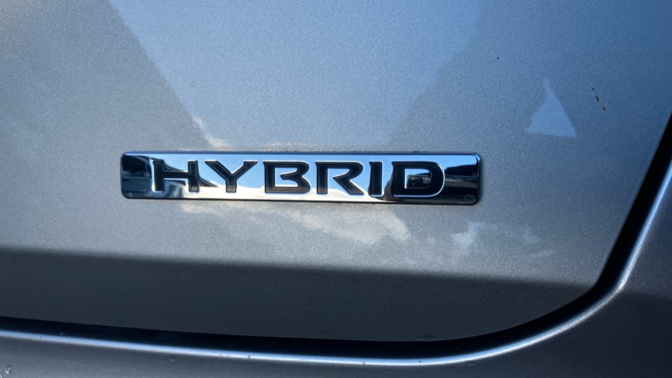 Nissan Juke 1.6 Hybrid Tekna 5dr Auto Hybrid Hatchback - Image 27