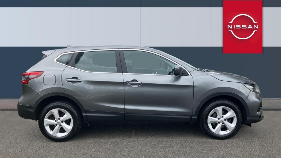 Nissan Qashqai 1.3 DiG-T Acenta Premium 5dr Petrol Hatchback - Image 5