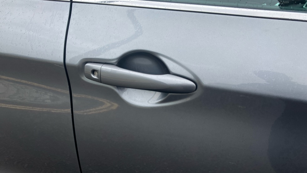Nissan Qashqai 1.3 DiG-T Acenta Premium 5dr Petrol Hatchback - Image 23
