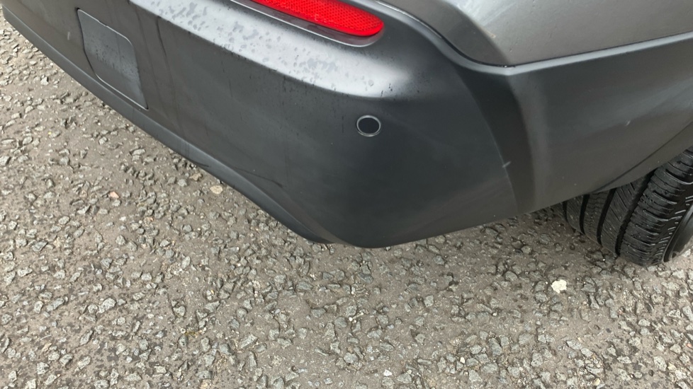 Nissan Qashqai 1.3 DiG-T Acenta Premium 5dr Petrol Hatchback - Image 25