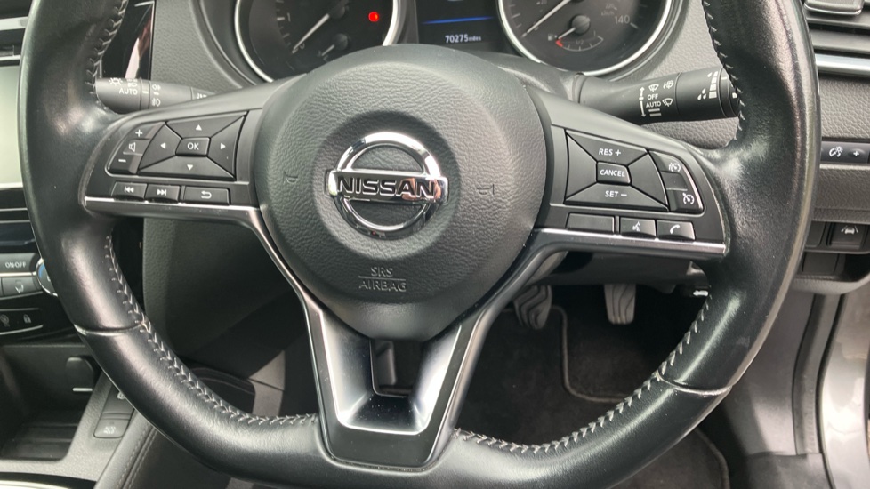 Nissan Qashqai 1.3 DiG-T Acenta Premium 5dr Petrol Hatchback - Image 41