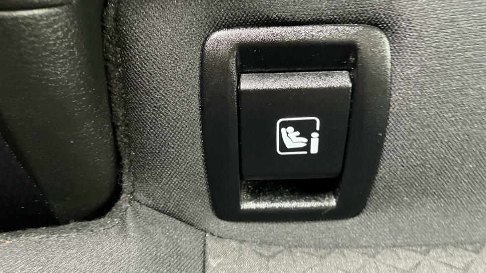 Nissan Juke 1.0 DiG-T 114 N-Connecta 5dr Petrol Hatchback - Image 35