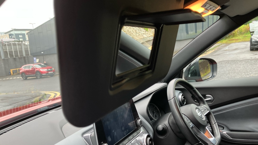Nissan Juke 1.0 DiG-T 114 N-Connecta 5dr Petrol Hatchback - Image 39