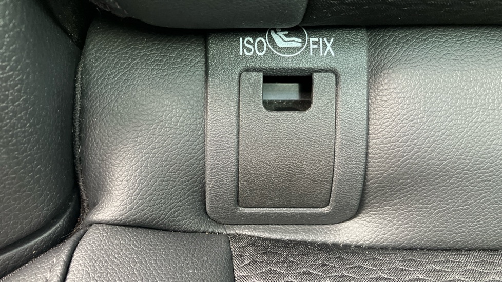 Nissan Qashqai 1.3 DiG-T 160 Tekna 5dr DCT Petrol Hatchback - Image 33