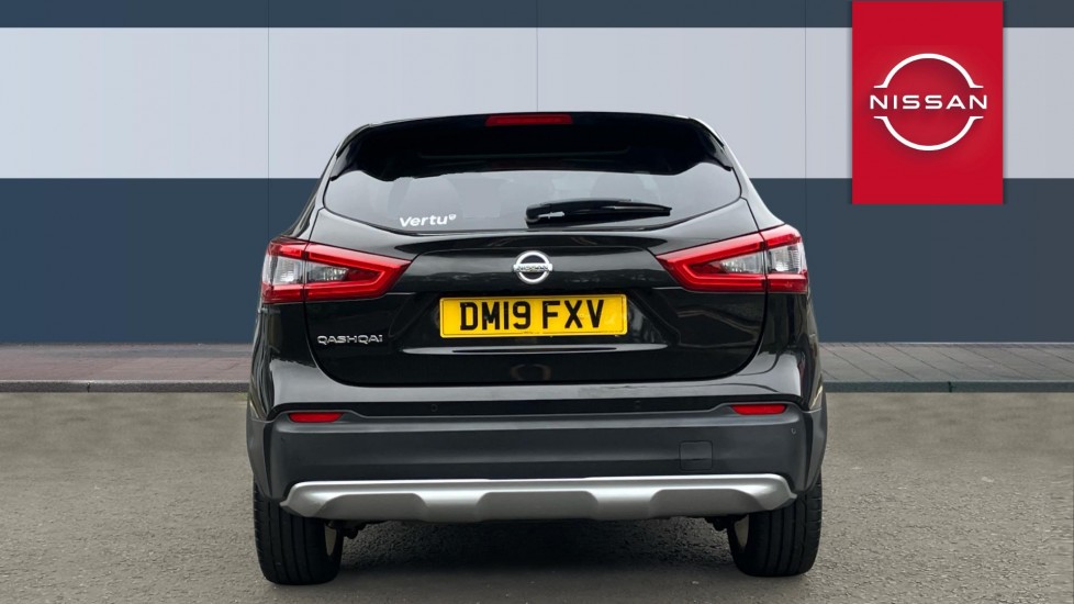 Nissan Qashqai 1.3 DiG-T N-Motion 5dr Petrol Hatchback - Image 6