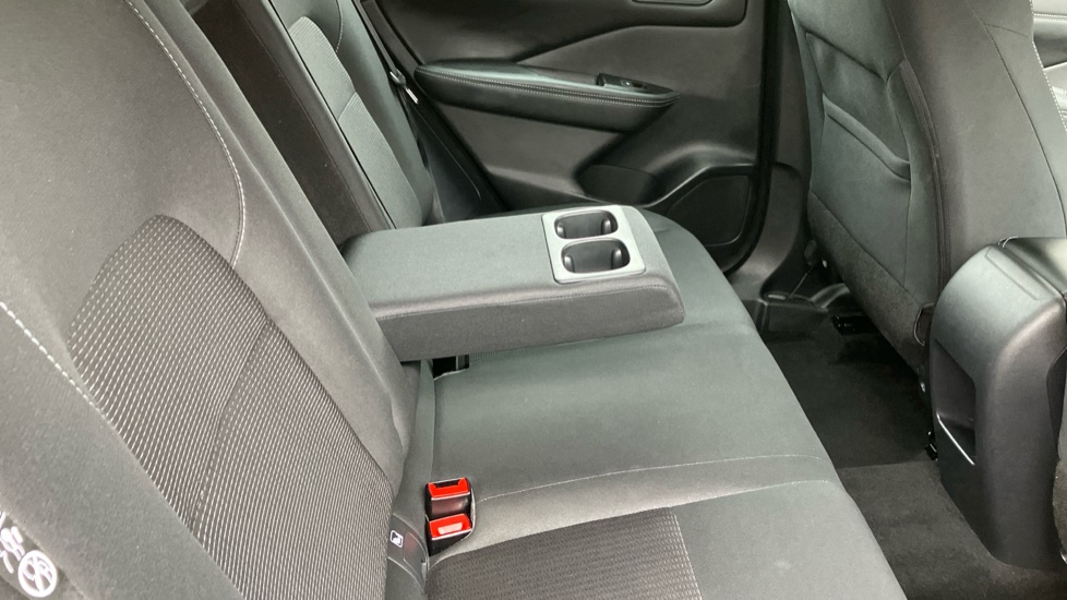 Nissan Qashqai 1.3 DiG-T MH Acenta Premium 5dr Petrol Hatchback - Image 32