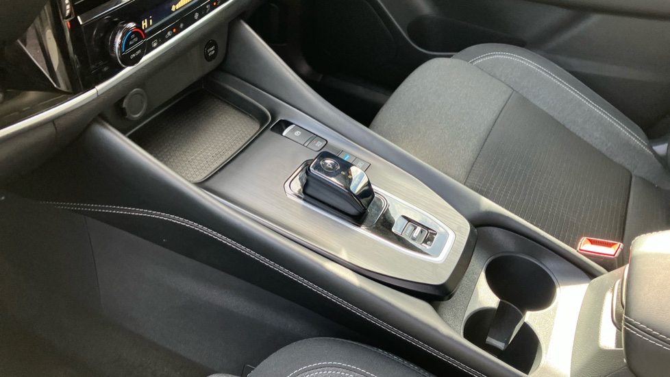 Nissan Qashqai 1.5 E-Power N-Connecta 5dr Auto Hybrid Hatchback - Image 13