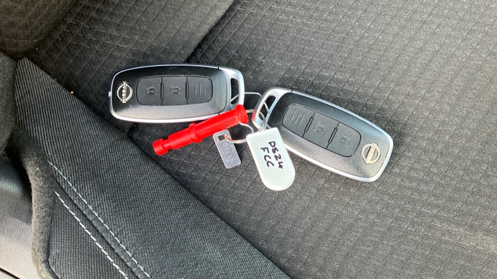 Nissan Qashqai 1.5 E-Power N-Connecta 5dr Auto Hybrid Hatchback - Image 19