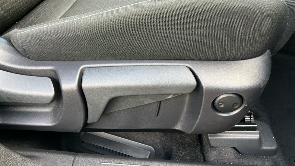 Nissan Qashqai 1.5 E-Power N-Connecta 5dr Auto Hybrid Hatchback - Image 29