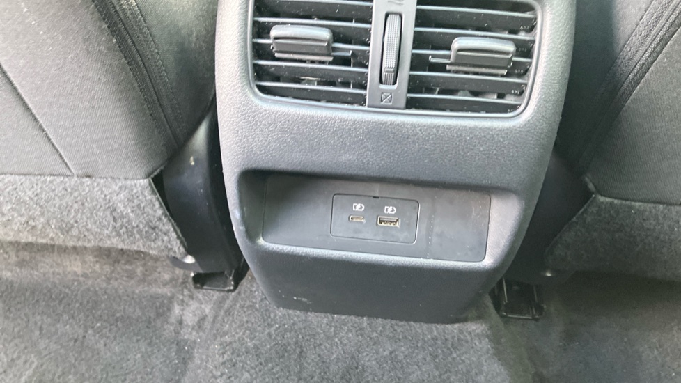 Nissan Qashqai 1.5 E-Power N-Connecta 5dr Auto Hybrid Hatchback - Image 37