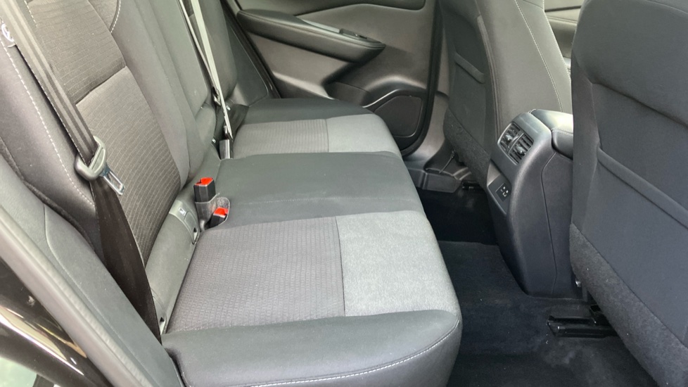 Nissan Qashqai 1.5 E-Power N-Connecta 5dr Auto Hybrid Hatchback - Image 16