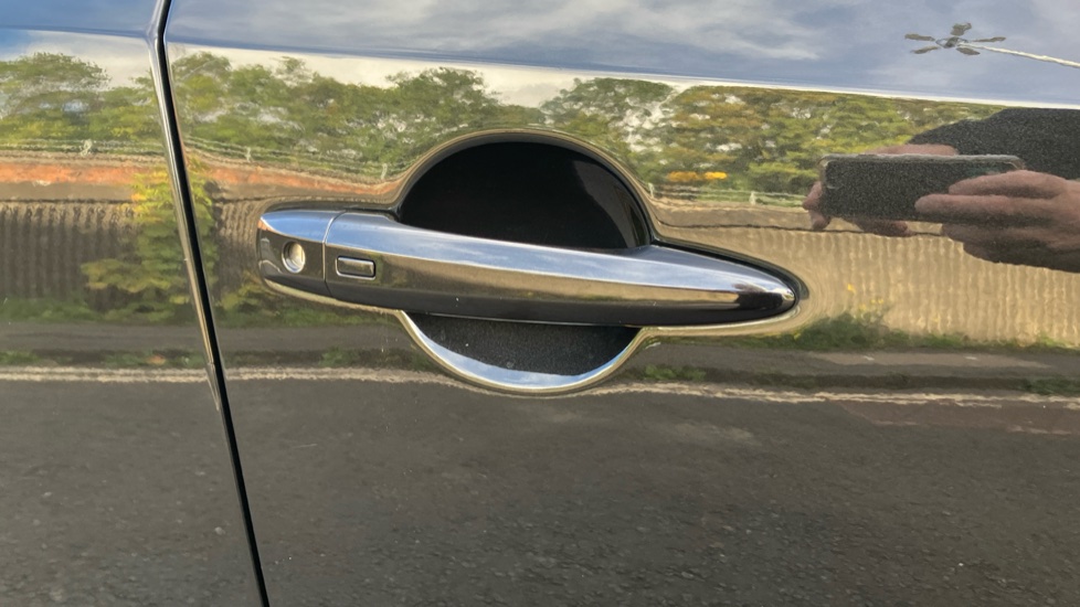 Nissan Qashqai 1.5 E-Power N-Connecta 5dr Auto Hybrid Hatchback - Image 23