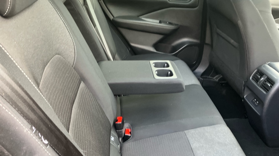 Nissan Qashqai 1.5 E-Power N-Connecta 5dr Auto Hybrid Hatchback - Image 34