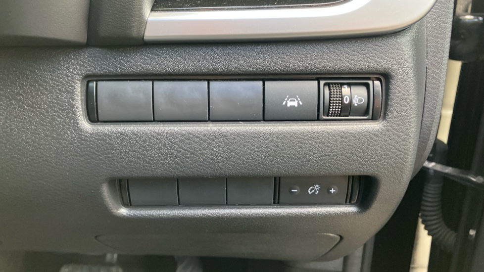 Nissan Qashqai 1.5 E-Power N-Connecta 5dr Auto Hybrid Hatchback - Image 42