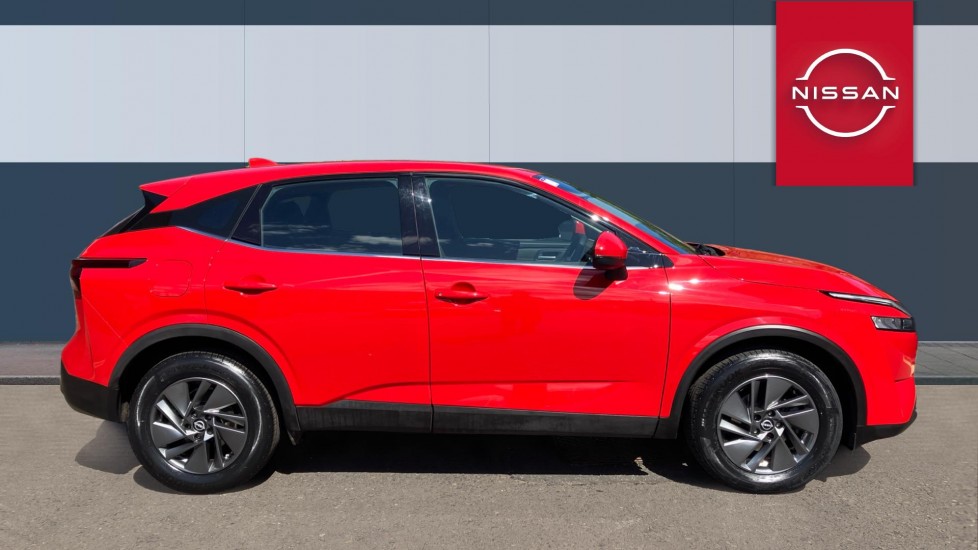 Nissan Qashqai 1.3 DiG-T MH Acenta Premium 5dr Petrol Hatchback - Image 5