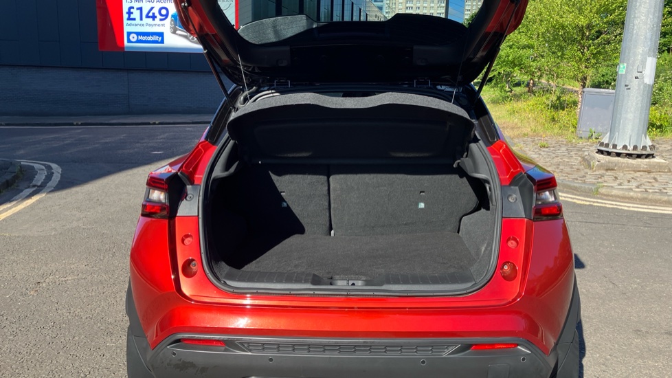 Nissan Juke 1.0 DiG-T Tekna+ 5dr Petrol Hatchback - Image 4