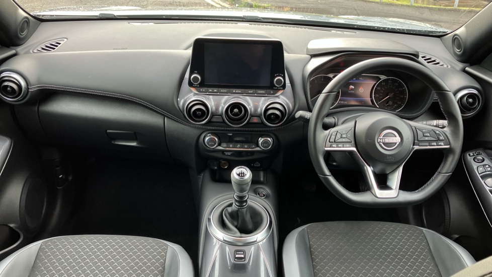Nissan Juke 1.0 DiG-T 114 N-Connecta 5dr Petrol Hatchback - Image 10