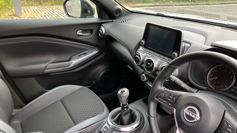 Nissan Juke 1.0 DiG-T 114 N-Connecta 5dr Petrol Hatchback - Image 14