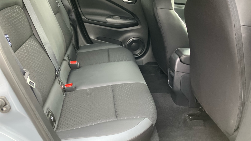 Nissan Juke 1.0 DiG-T 114 N-Connecta 5dr Petrol Hatchback - Image 16