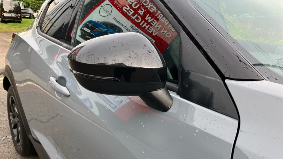 Nissan Juke 1.0 DiG-T 114 N-Connecta 5dr Petrol Hatchback - Image 22