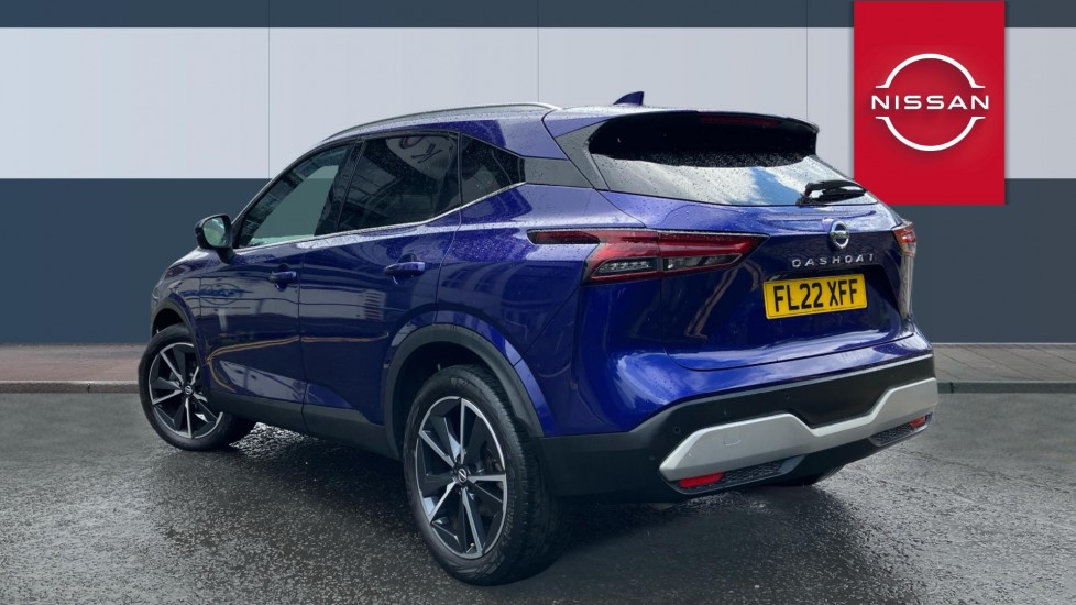 Nissan Qashqai 1.3 DiG-T MH Tekna 5dr Petrol Hatchback - Image 2