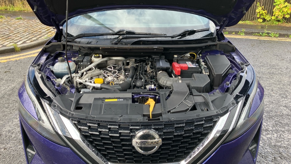 Nissan Qashqai 1.3 DiG-T MH Tekna 5dr Petrol Hatchback - Image 8