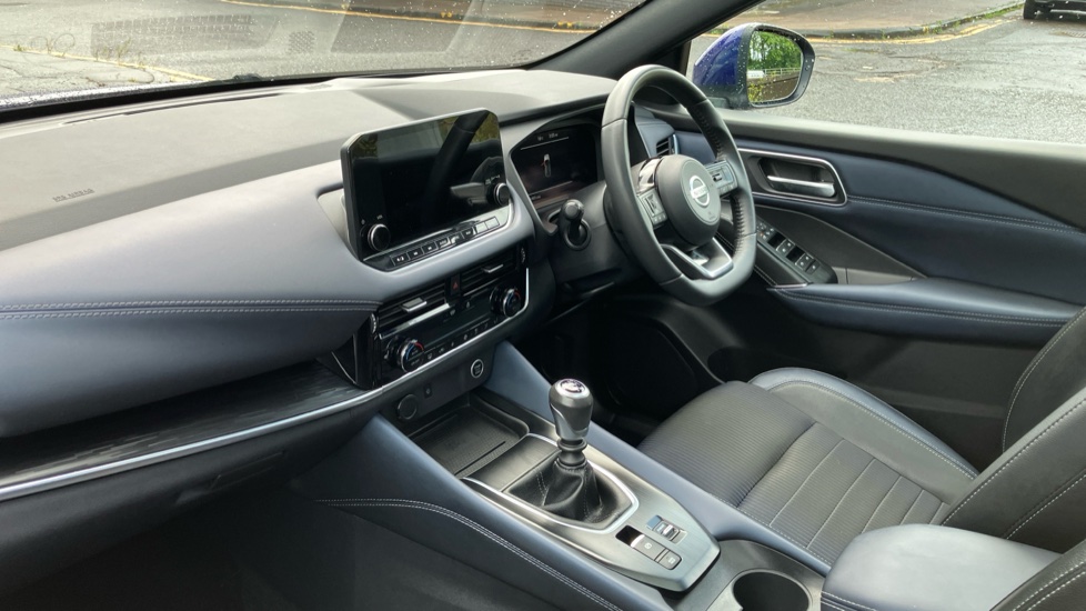 Nissan Qashqai 1.3 DiG-T MH Tekna 5dr Petrol Hatchback - Image 9