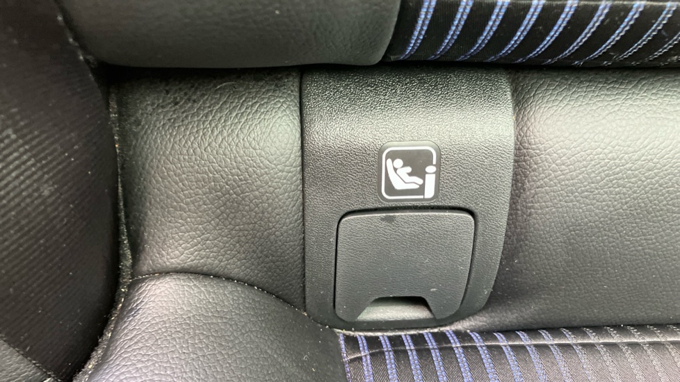 Nissan Qashqai 1.3 DiG-T MH Tekna 5dr Petrol Hatchback - Image 32