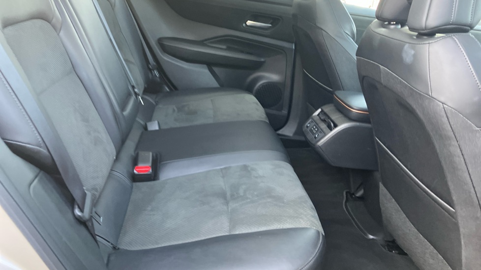 Nissan ARIYA 225kW Evolve 87kWh 22kWCh 5dr e-4ORCE Auto Electric Hatchback - Image 16