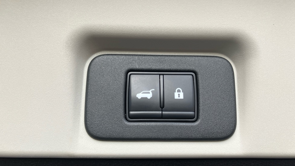 Nissan ARIYA 225kW Evolve 87kWh 22kWCh 5dr e-4ORCE Auto Electric Hatchback - Image 37