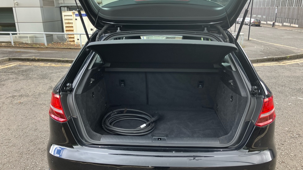 Audi A3 40 e-tron 5dr S Tronic Hatchback - Image 4