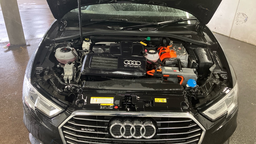 Audi A3 40 e-tron 5dr S Tronic Hatchback - Image 8