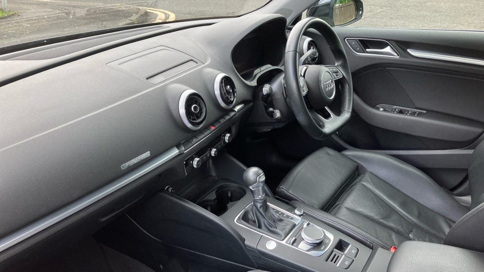 Audi A3 40 e-tron 5dr S Tronic Hatchback - Image 9