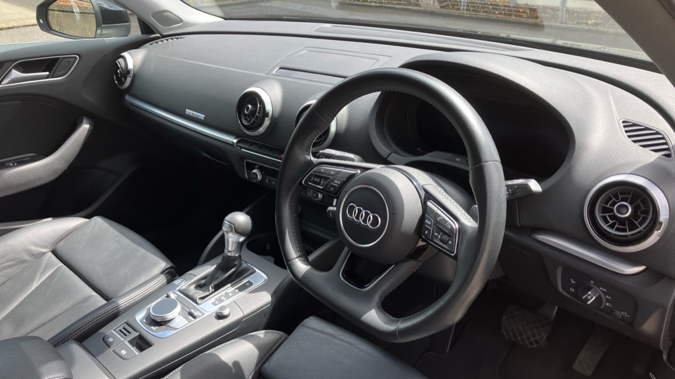 Audi A3 40 e-tron 5dr S Tronic Hatchback - Image 11