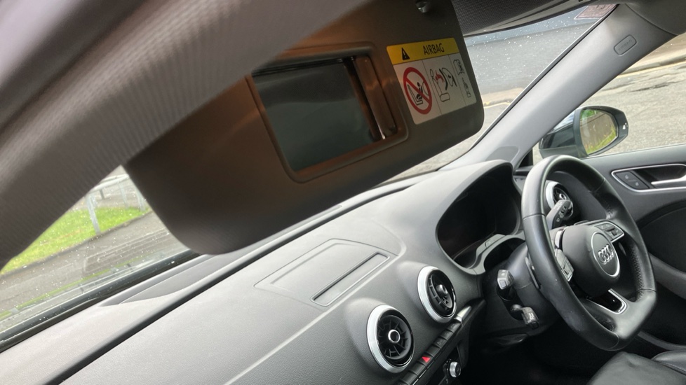 Audi A3 40 e-tron 5dr S Tronic Hatchback - Image 37