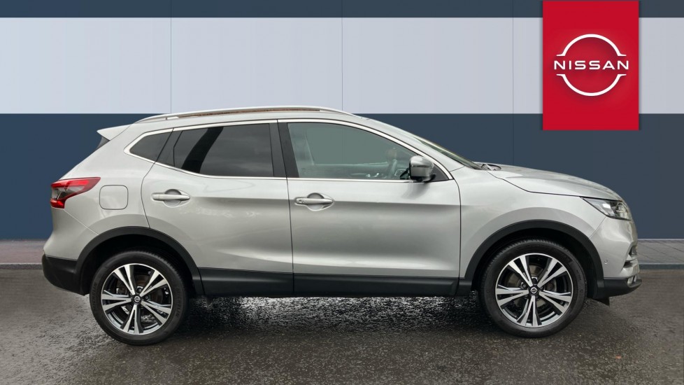Nissan Qashqai 1.3 DiG-T 160 N-Connecta 5dr DCT [Glass Roof Pack] Petrol Hatchback - Image 5