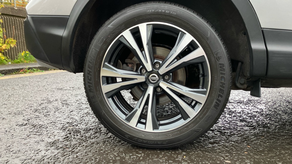 Nissan Qashqai 1.3 DiG-T 160 N-Connecta 5dr DCT [Glass Roof Pack] Petrol Hatchback - Image 7