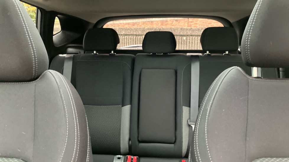 Nissan Qashqai 1.3 DiG-T 160 N-Connecta 5dr DCT [Glass Roof Pack] Petrol Hatchback - Image 15